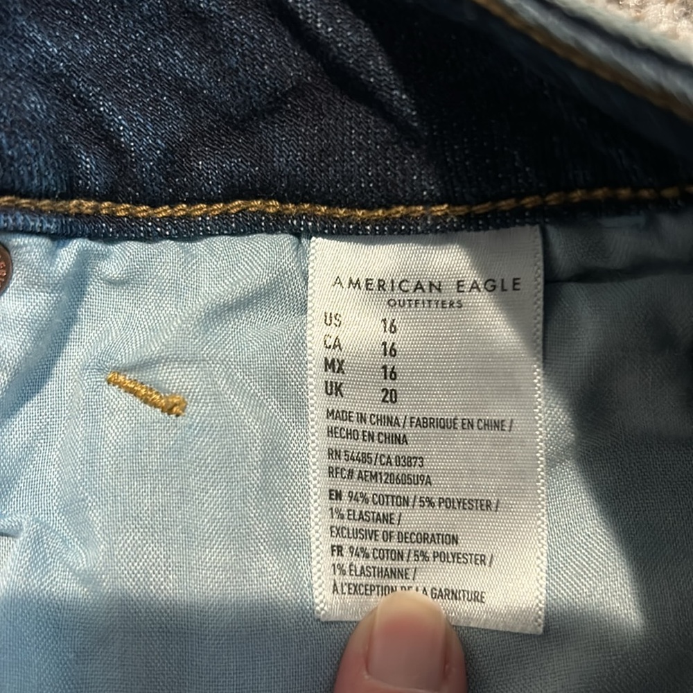 American Eagle high-rise Festival Midi women’s jean shorts - Picture 6 of 7